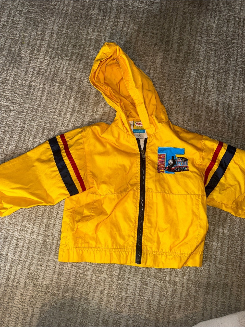 Thomas the Tank Engine hooded rain jacket vintage yellow 2001 5 boys coat train